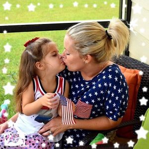 Meet your Posher, Kelli